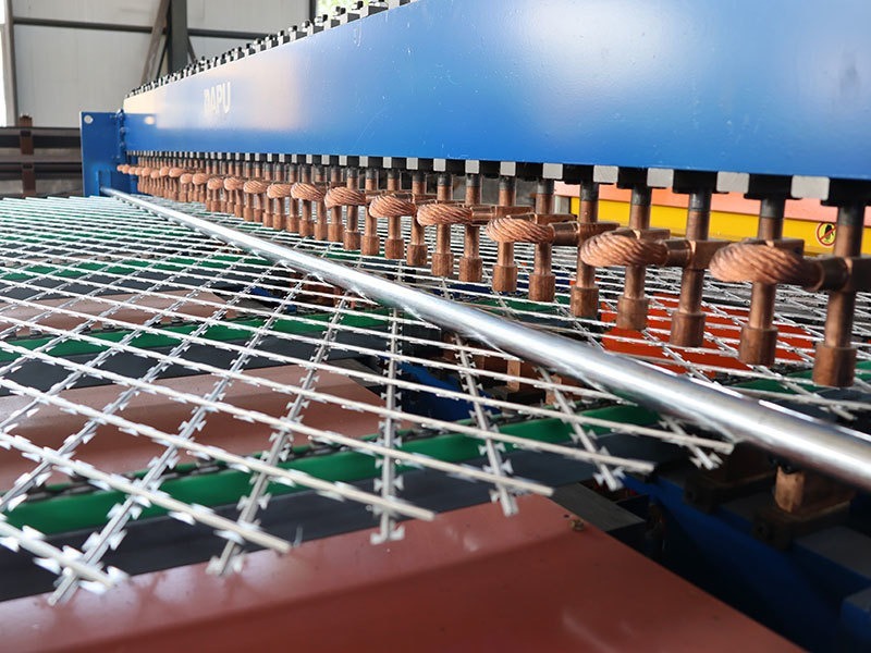 自动刀片刺网焊接机 机器优势 3