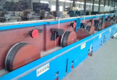 水箱直进式拉丝机